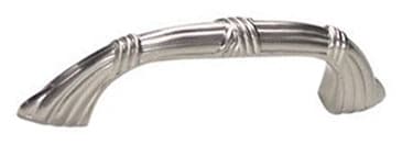 Versailles, Solid Brass Pulls 3-1/2" c/c, Antique Light Polish Finish