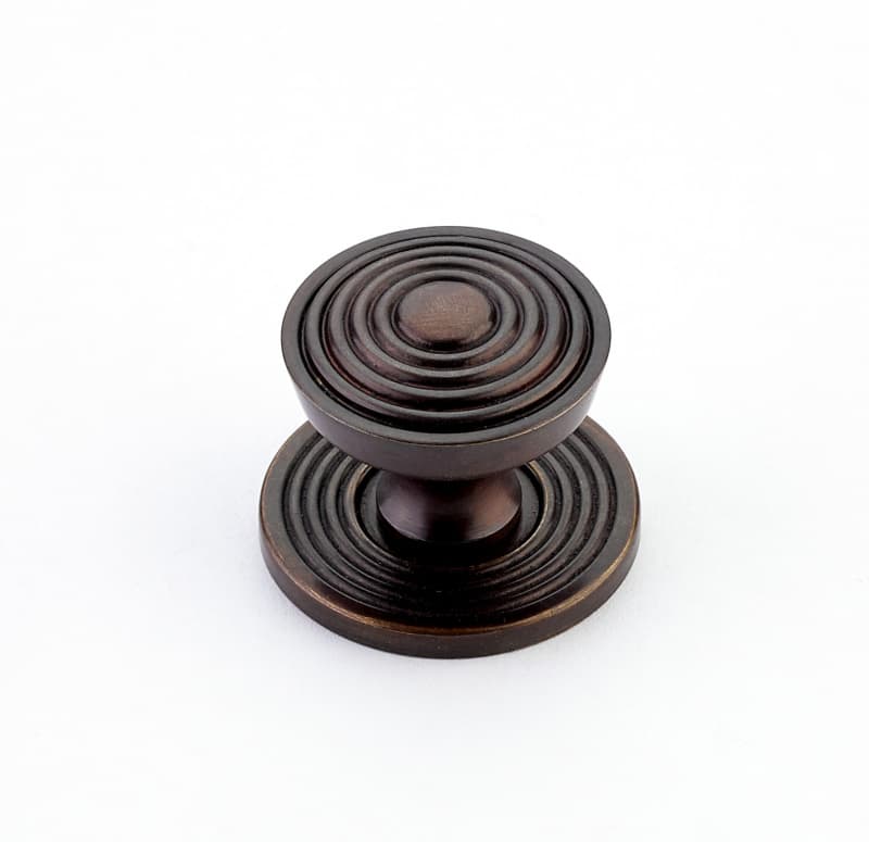 Schaub Sonata Backplate/Knobs 1-1/8" (29mm) Diameter Dark Antique Bronze, 967M-DAB