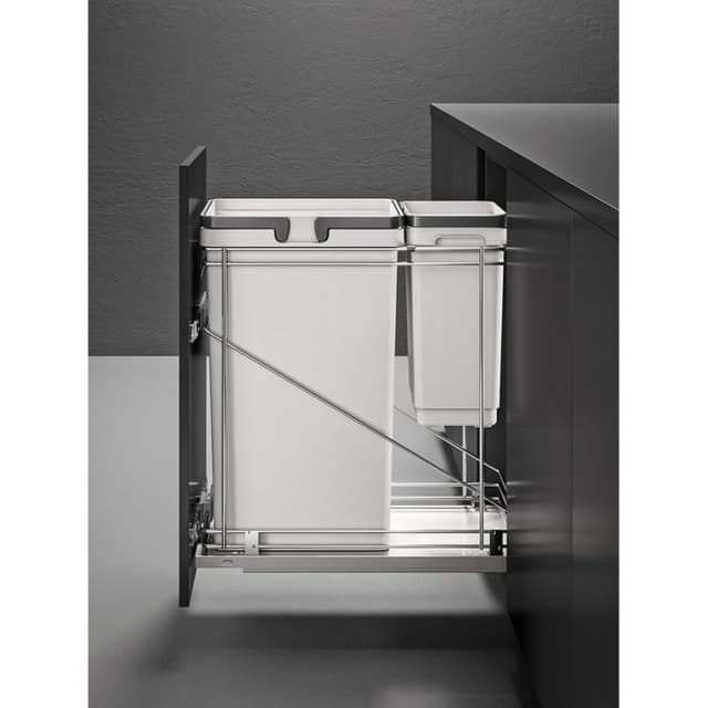 Bottom Mount Single Trash Pullout 50 Quart/11 Quart, Salice