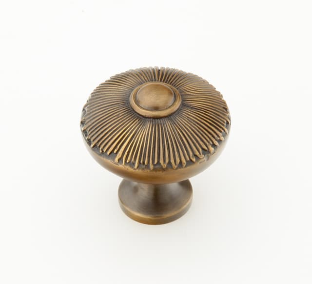 Schaub Sunburst Round Knob, 1-1/2" dia, Estate Dover - 974-ED